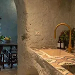 - Margherita *